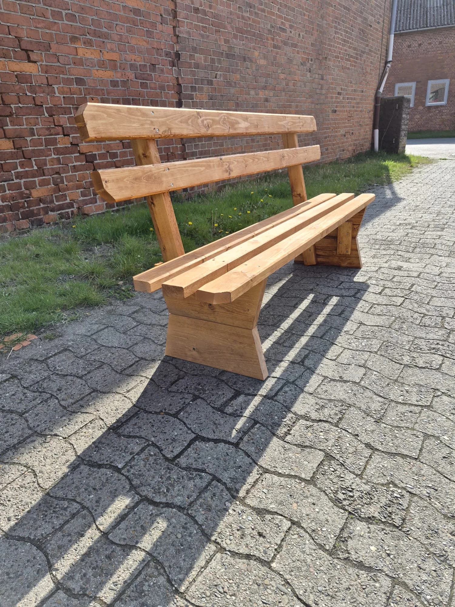 Rustikale Holzbank